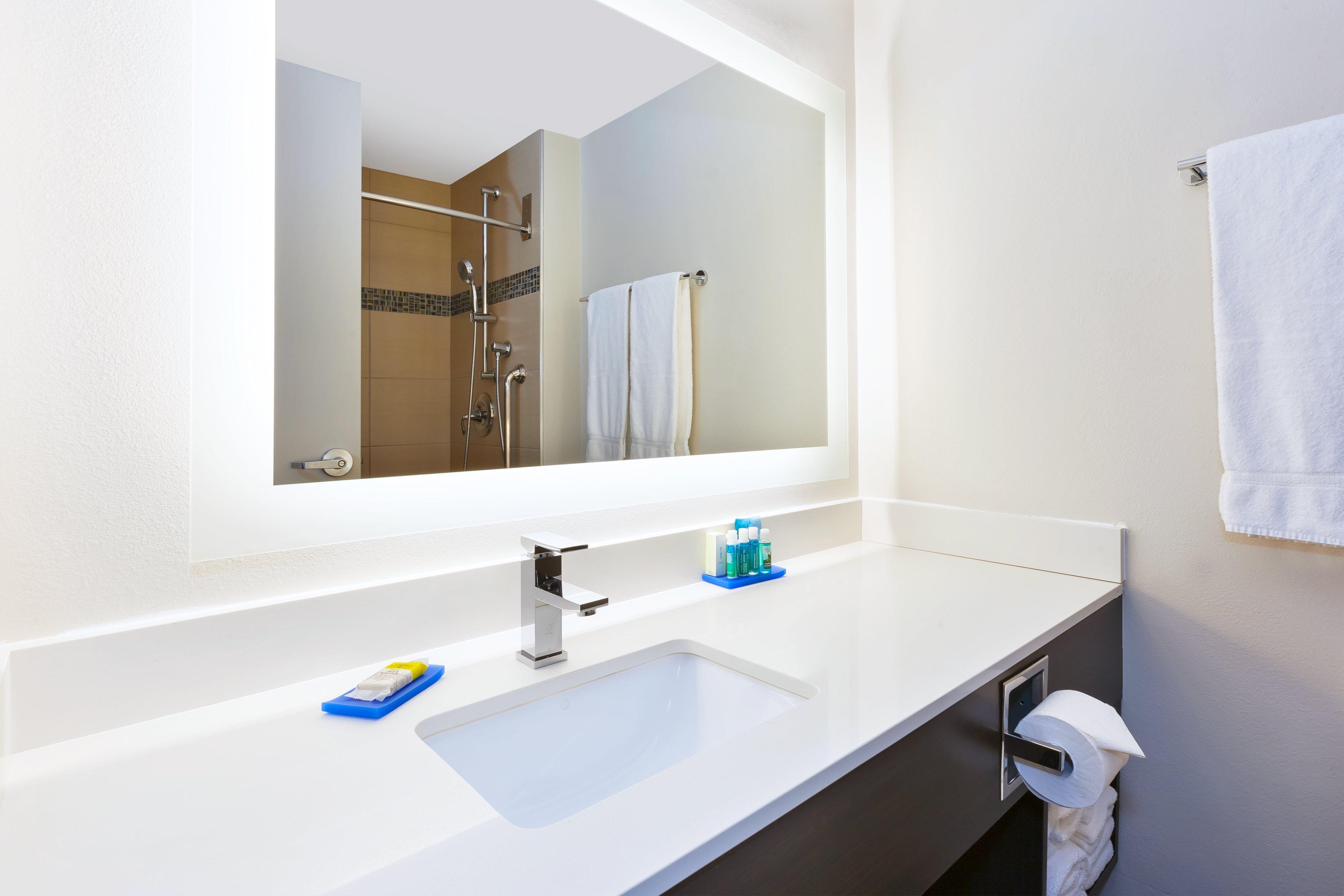 Holiday Inn Express Winnipeg Airport - Polo Park By Ihg Exteriér fotografie